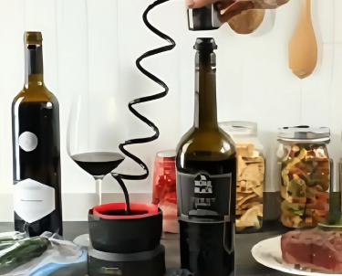 Discover the Ultimate Vacuum Wine Saver: heiyo VP09 3-in-1 Handheld Vacuum Sealer Kit